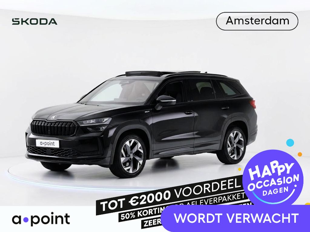 Skoda Kodiaq 1.5 TSI PHEV Sportline Business 150 pk Automaat (DSG) | Navigatie | Panoramadak | Trekhaak (wegklapbaar) | Parkeersensoren | Achteruitrijcamera | Adaptieve cruise control | Stuur / Stoelverwarming v/a | Draadloze Telefoonlader |