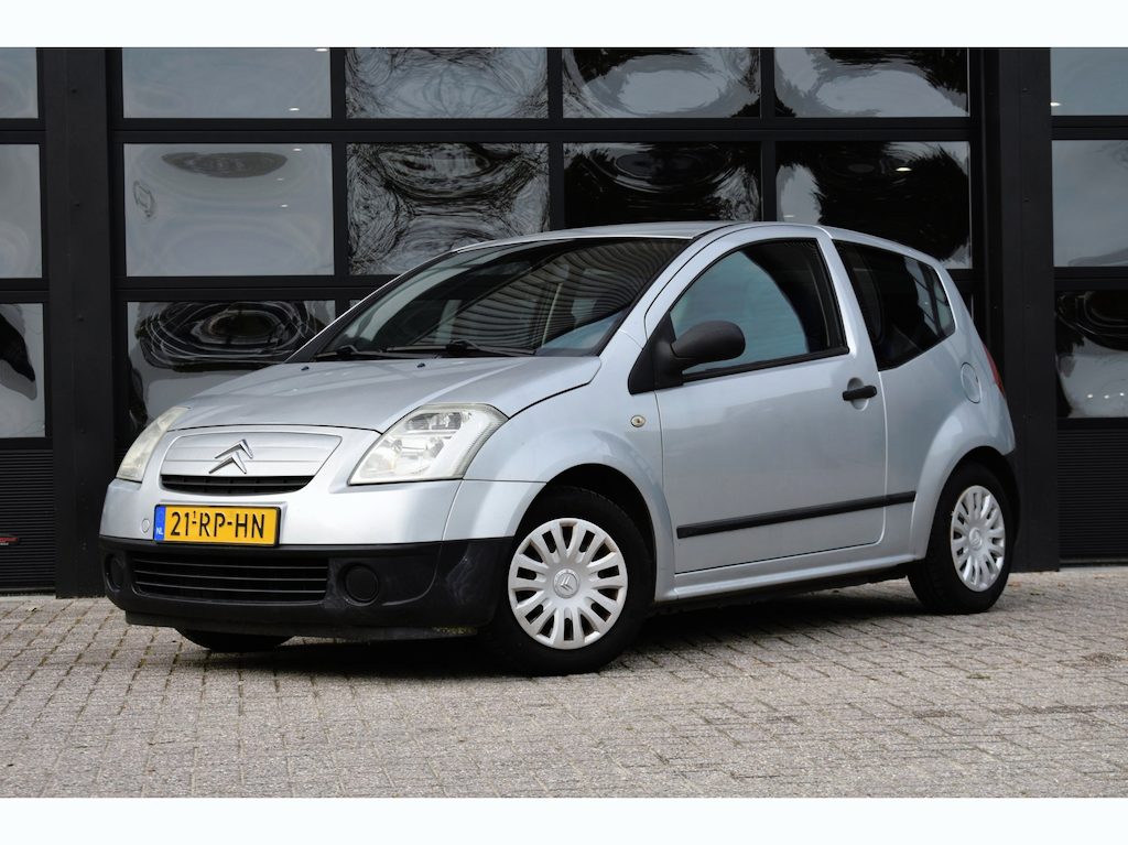 Citroën C2 1.1i Ligne Prestige '05 10-2027 APK