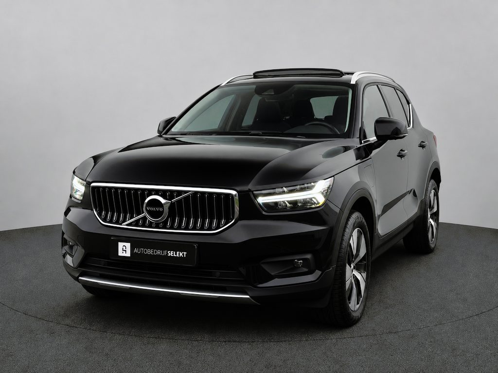 Volvo XC40 1.5 T4 Recharge | Pano | Camera | Trekhaak | Carplay | Elektrische achterklep | DAB+