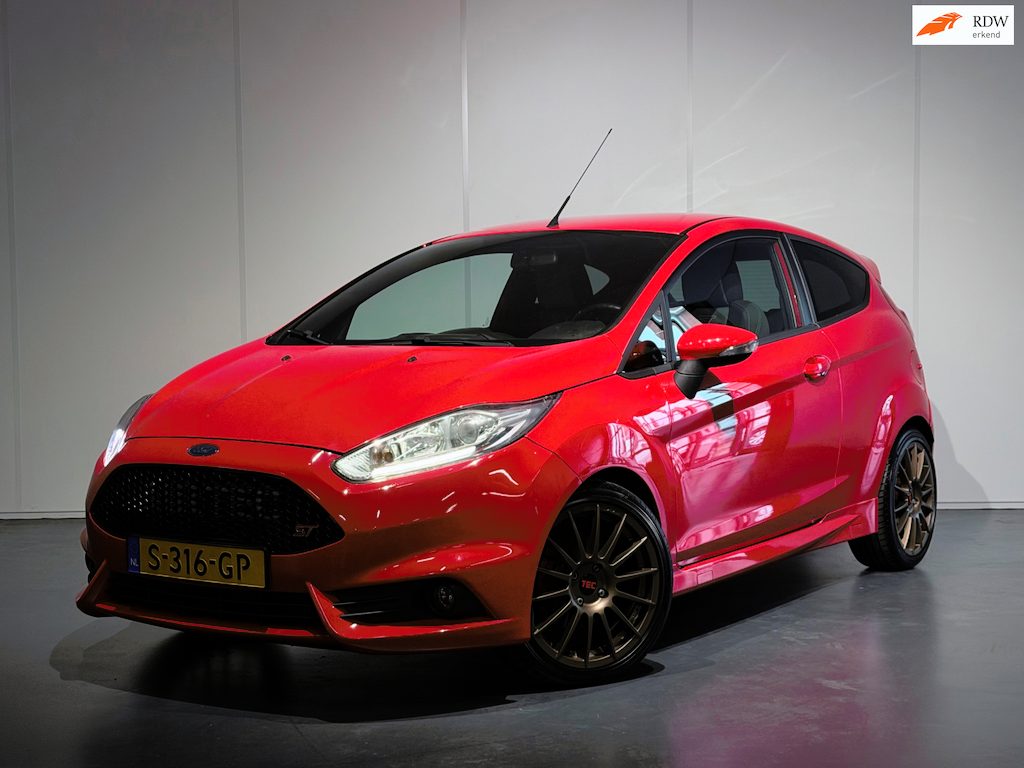 Ford Fiesta 1.6 ST2 /Airco/Keyless/Recaro/Sfeer/LMV