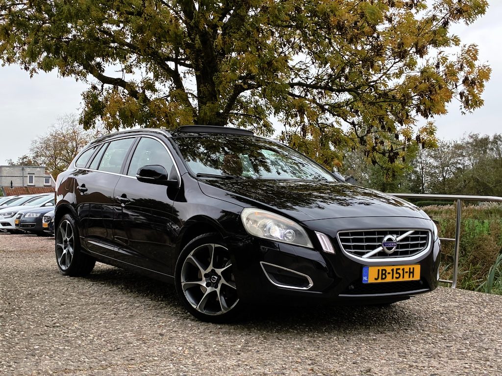 Volvo V60 2.4 D5 Summum | 5-cilinder + Xenon + Leder nu €5.975,-!!