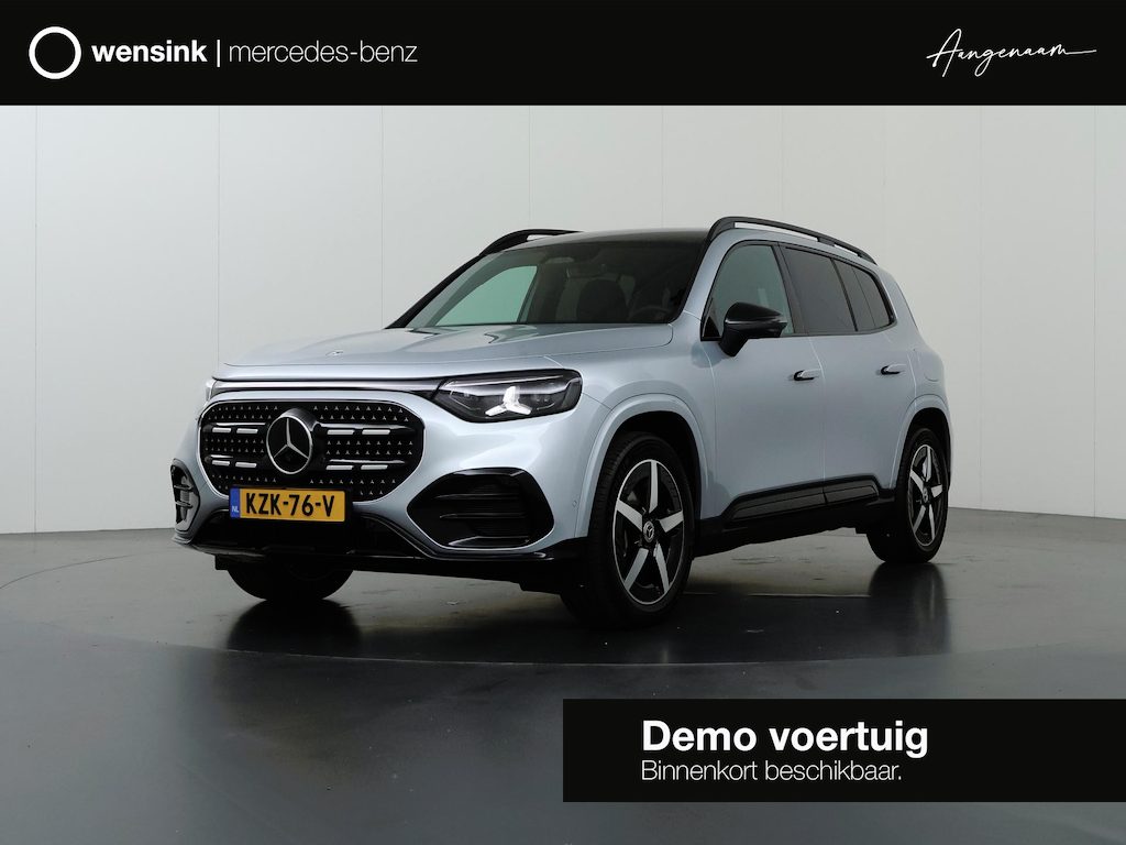 Mercedes-Benz GLB 180 Business Solution AMG 7p. | Night | 3e zitrij | Trekhaak | Panoramadak | Memory | Multibeam LED | Sfeerverlichting |