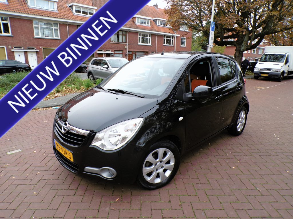 Opel Agila 1.2 Enjoy RIJDT EN SCHAKELT GOED........