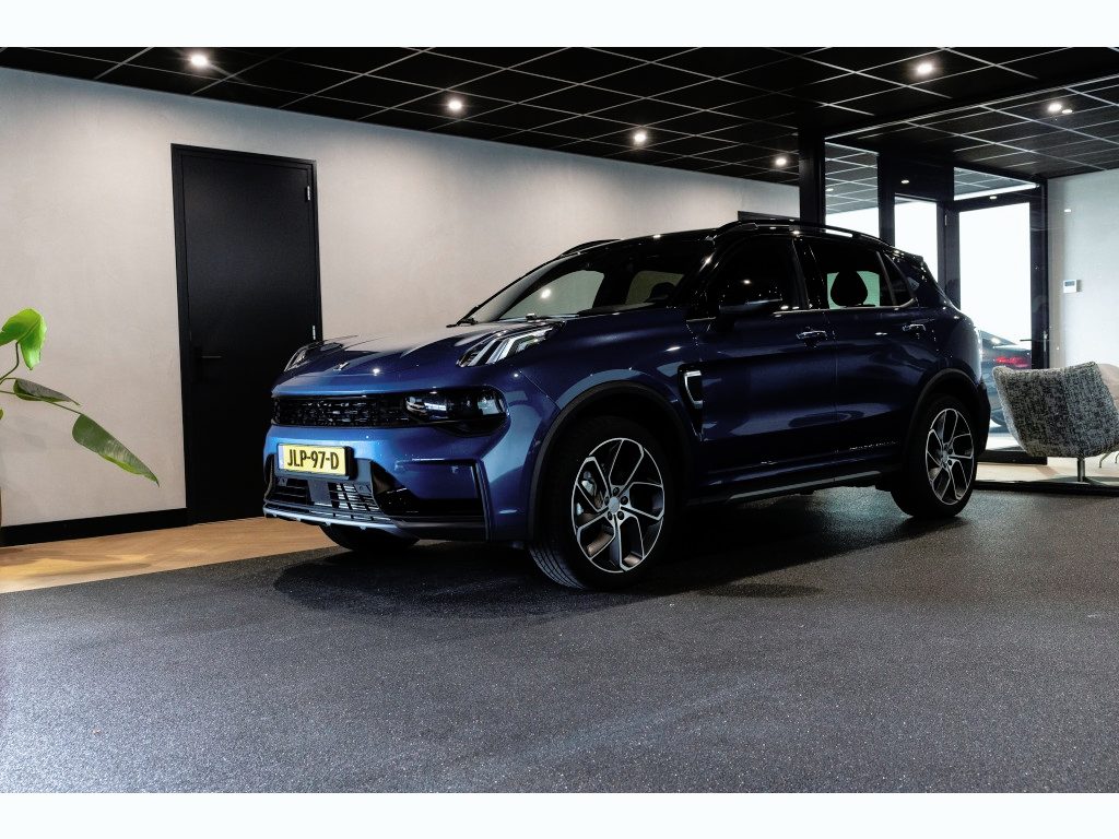 Lynk & Co 01 1.5 | Carplay | 360 CAM | ACC | PANO | Bleu Delete