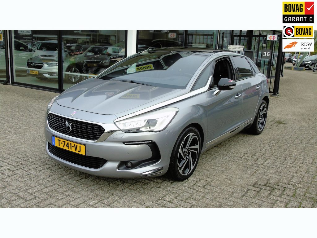 DS 5 1.6 THP Chic