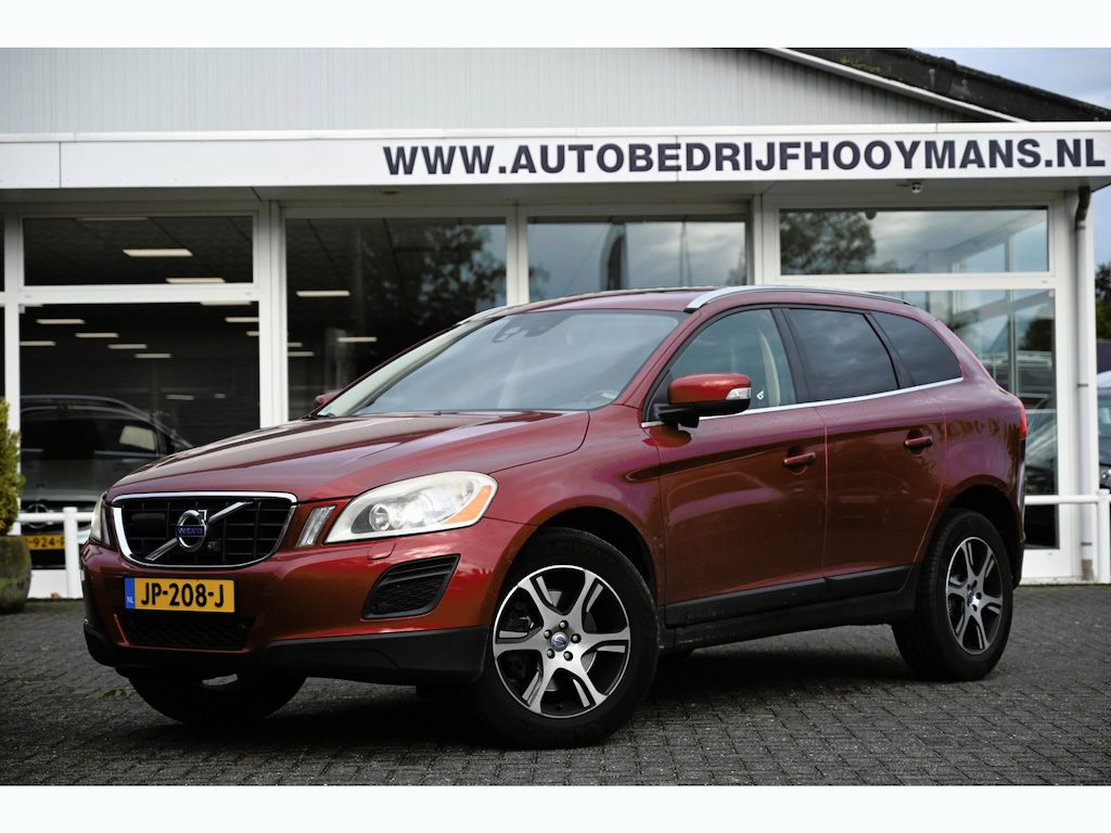 Volvo XC60 2.4 AWD Automaat 5 Cilinder Summum