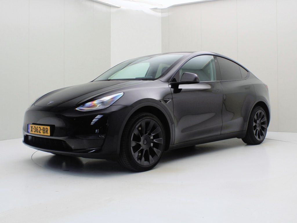 Tesla Model Y Long Range 345pk AWD Tesla Model Y Long Range 345pk AWD [ TREKHAAK+AMD RYZEN+20 INCH+PREMIUM AUDIO ]