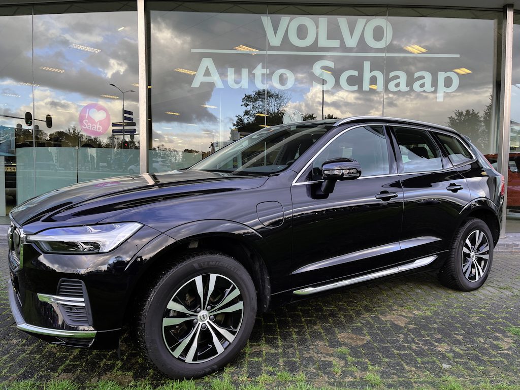 Volvo XC60 2.0 T6 Plug-in hybrid AWD Core Bright | Rijklaar incl 12 mnd Bovag | Long Range Adaptieve cruise control Panoramadak Camera