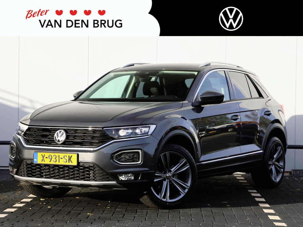 Volkswagen T-Roc 1.5 TSI Sport 150 pk DSG | Camera | Elektrische achterklep | Cruise control | Navi via App-Connect | Dodehoek detectie | Stoel- & Stuurverwarming | LED |