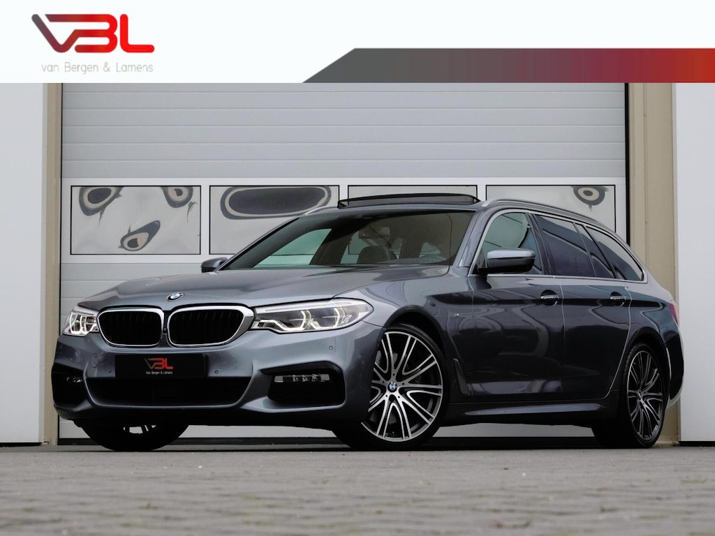 BMW 5-Serie Touring 540i xDrive High Executive M-sport | Soft close