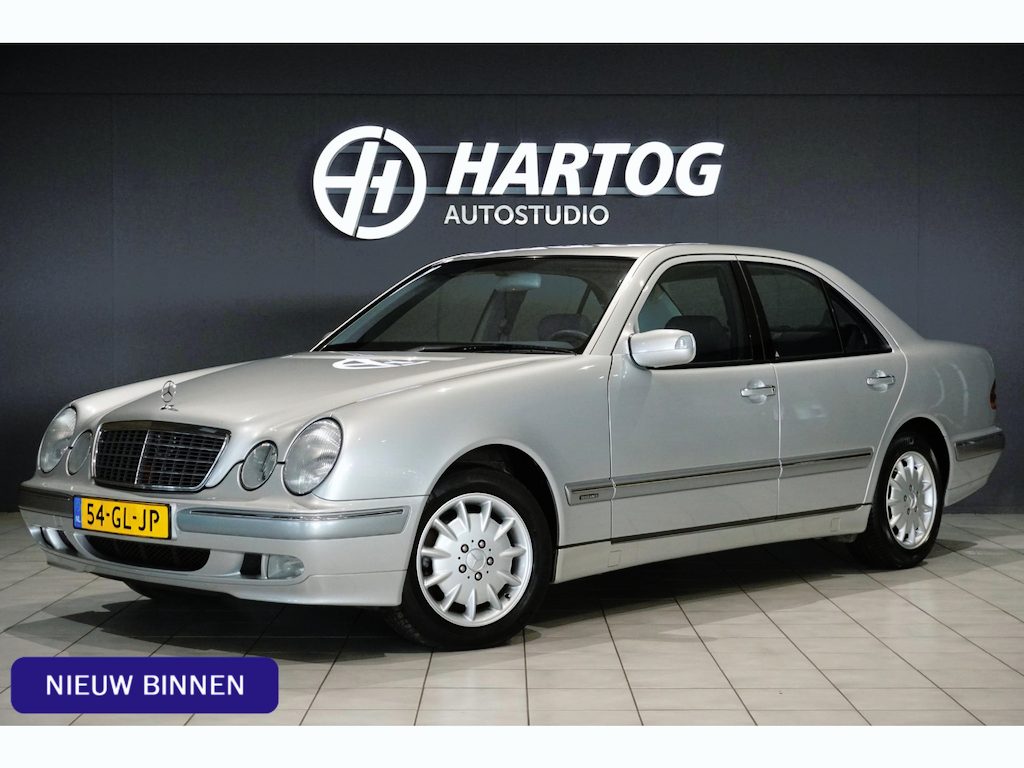 Mercedes-Benz E-klasse 240 Elegance * EERSTE EIGENAAR + VOLLEDIGE HISTORIE *