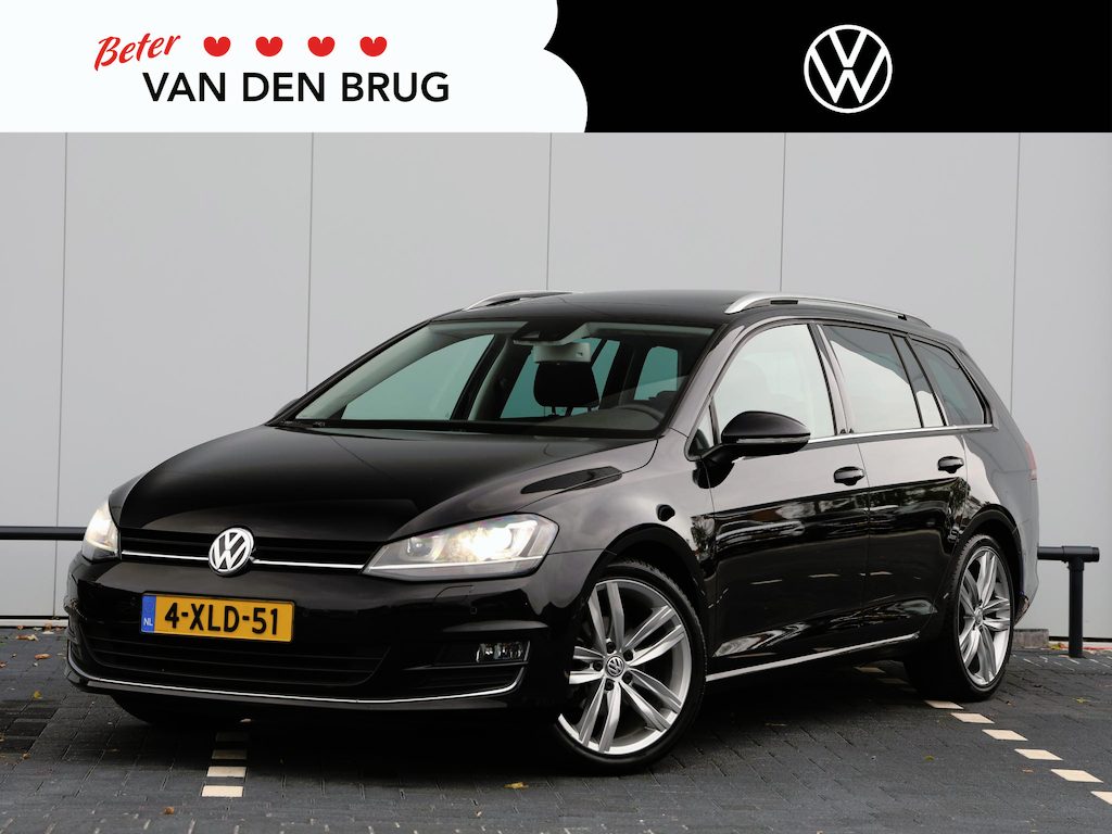 Volkswagen Golf Variant 1.4 TSI Highline 122PK DSG | Xenon | Trekhaak | Panoramadak | Navigatie | Cruise control | Climate control | Lichtmetalen velgen |