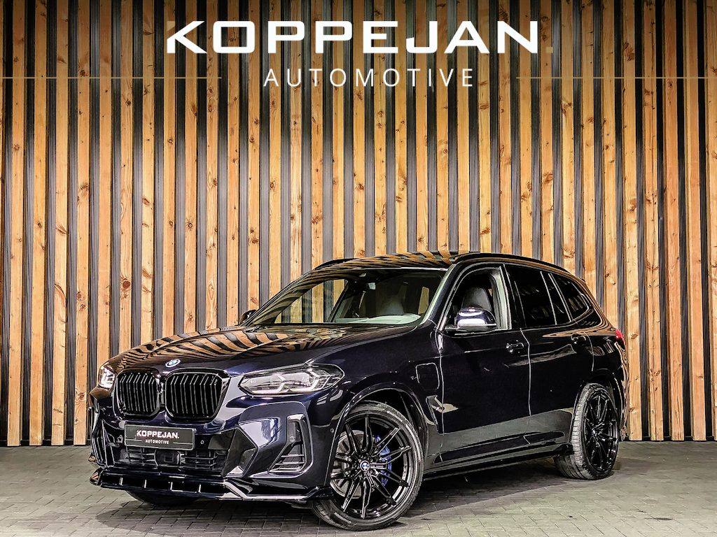 BMW X3 xDrive30e 292PK High Executive M-Sport | M-SPORT KUIPSTOELEN | HEAD-UP | PANO | HARMAN KARDON | SHADOWLINE |