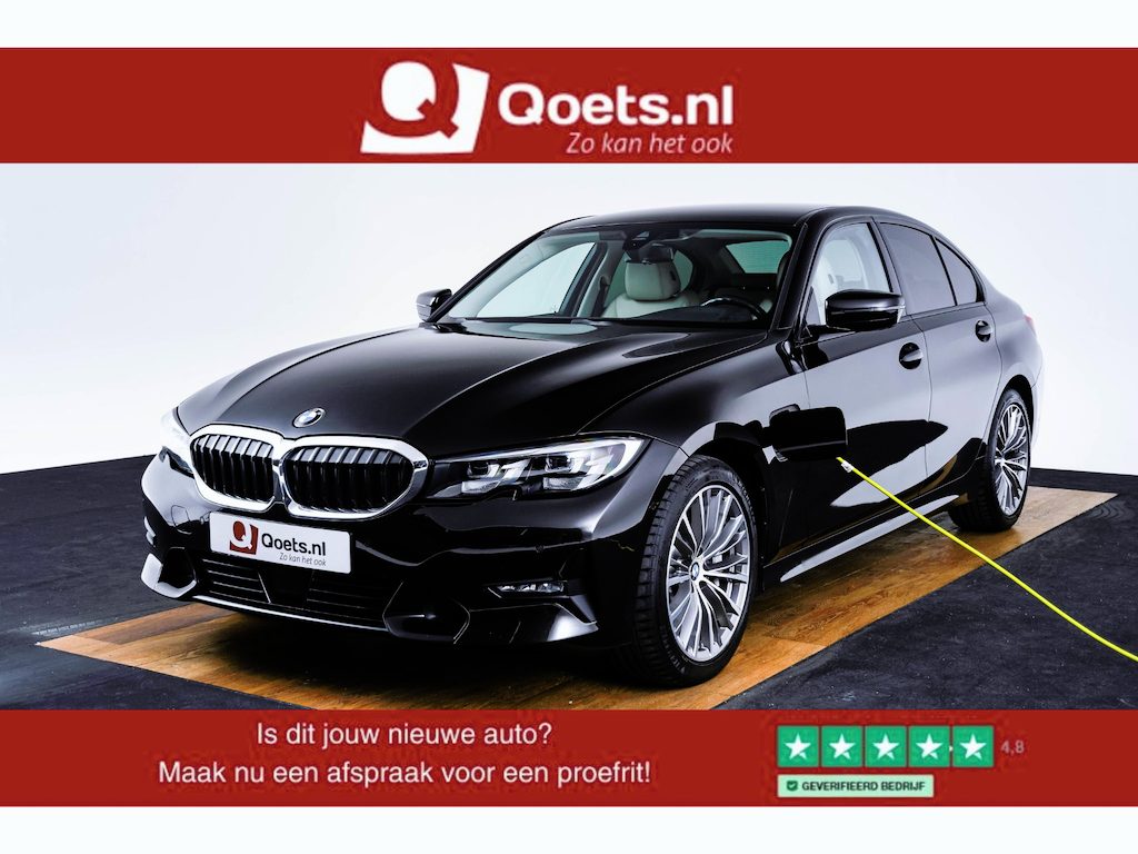 BMW 3-Serie 330e Sport Line - Active Cruise Control - Stoelverwarming voor en achter - Elektrisch verstelbare stoelen - Elektrische achterklep - Geluiddempende/getinte ruiten - BMW Live Cockpit Professional -
