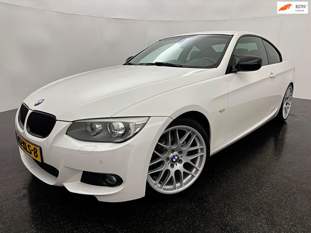BMW 3-Serie Coupé 320i Corporate Lease Business Line M Sport