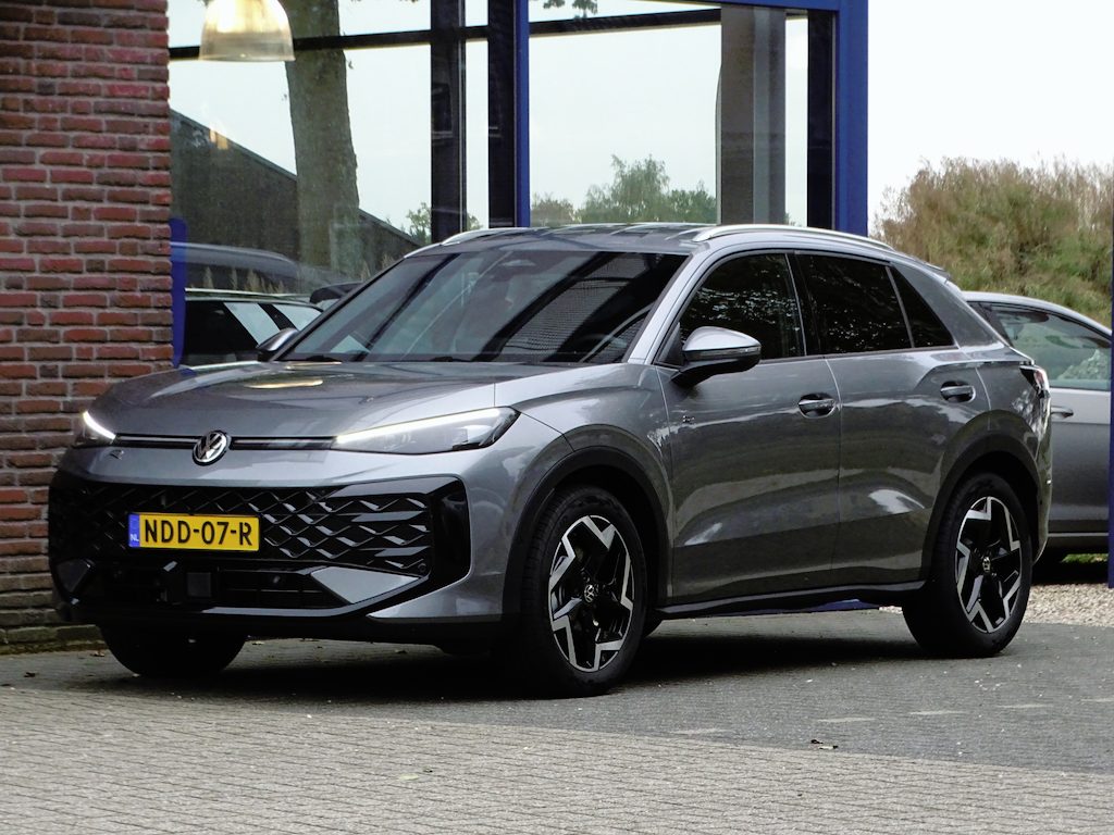 Volkswagen T-Roc 1.5 eTsi R-Line First Edition
