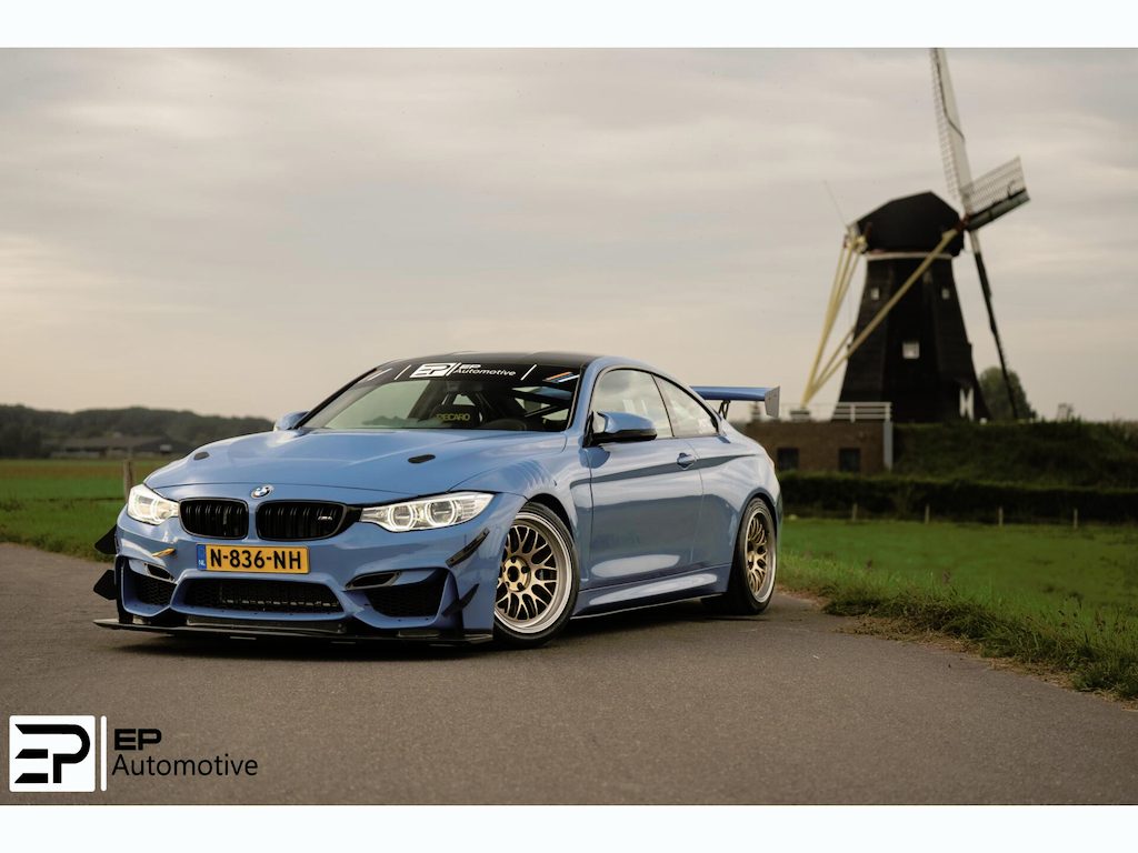 BMW M4 4-serie CoupƩ GT4|Tracktool|Moton|Trackday|AP|Turner