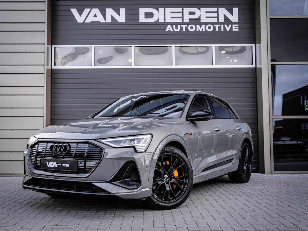 Audi E-tron 55 quattro S edition 95 kWh Black Edition l Pano l HUD l ACC l