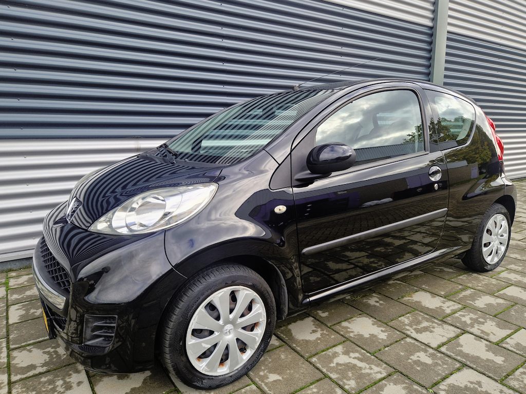 Peugeot 107 1.0-12V XS Airco ,NAP , complete onderhoudshistorie