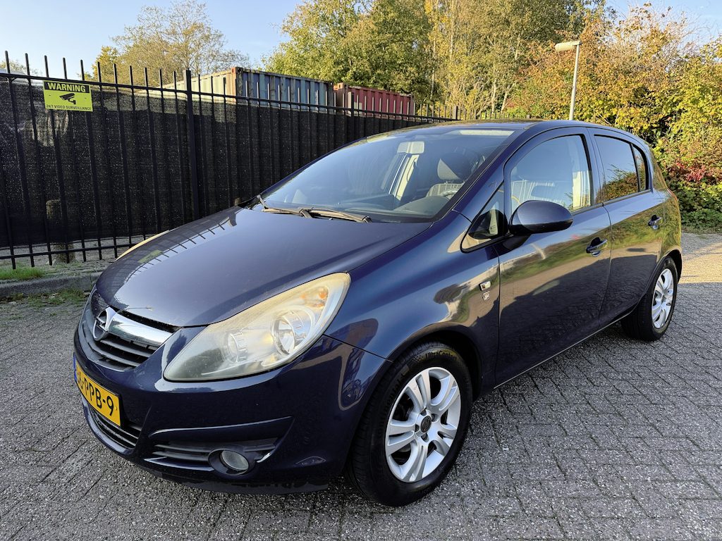 Opel Corsa 1.2-16V '111' Edition 5 Drs Airco/LMV