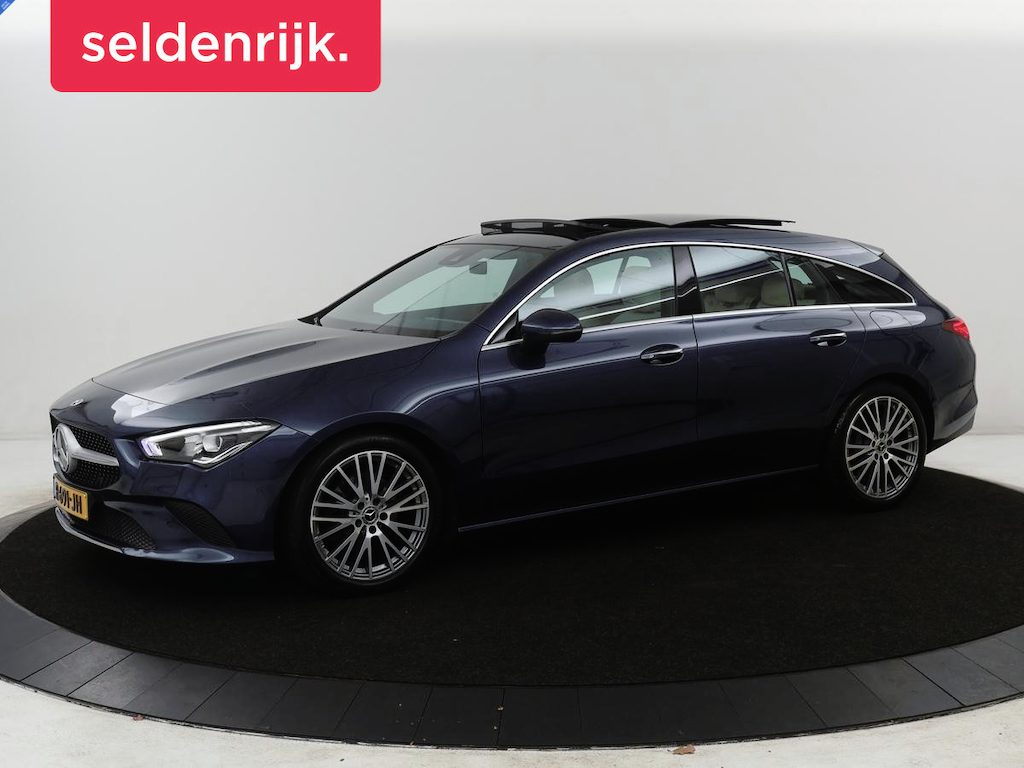 Mercedes-Benz CLA Shooting Brake 200 Luxury Line | Panoramadak | Lederen bekleding | Navigatie | Trekhaak | Achteruitrij camera | Stoelverwarming |
