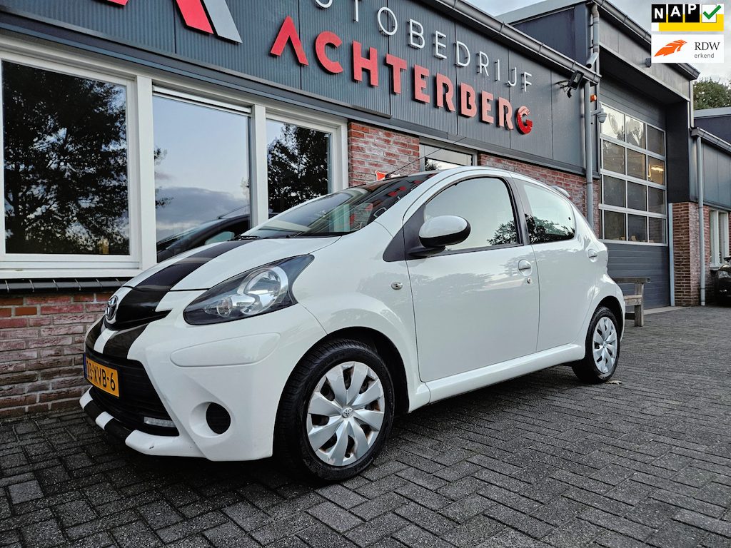 Toyota Aygo 1.0 VVT-i Aspiration Airco! 5-Deurs! Leuke/Nette Auto! NAP!
