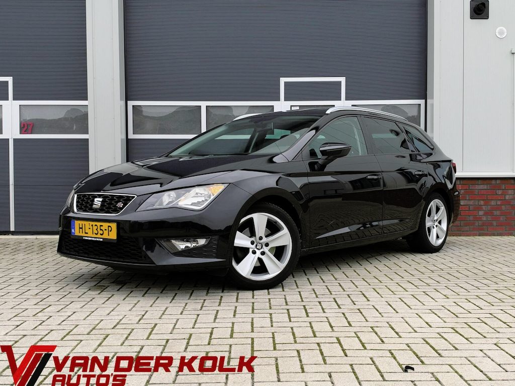 SEAT Leon ST 1.4 EcoTSI FR | Panorama | Alcantara/Leder | Trekhaak | Navigatie | Climate | Cruise