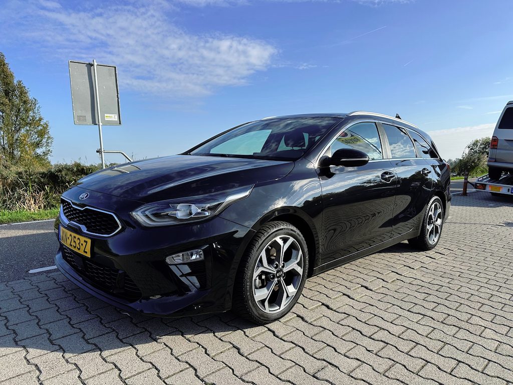 Kia Ceed Sportswagon 1.4 T-GDi ExecutiveLine, Pano, Leder, Camera, Carplay, Lane Assist, Blind spot, Stoel verwarming/verkoeling