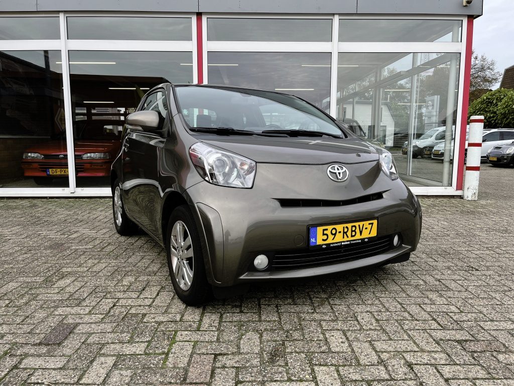 Toyota iQ iQ 1.0 VVTi Aspiration Bronze