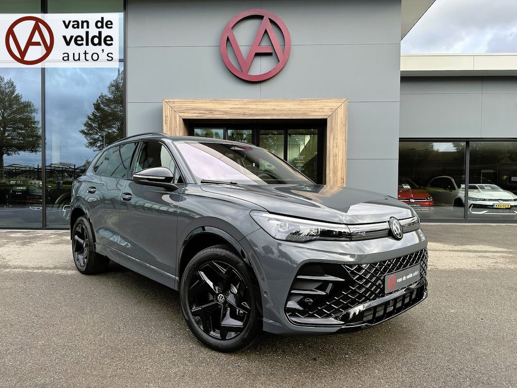 Volkswagen Tiguan 1.5 eHybrid R-Line | Black line | Harman/Kardon | Head Up | Trekhaak | Dode hoek | Elek. klep | Rijklaar incl. garantie