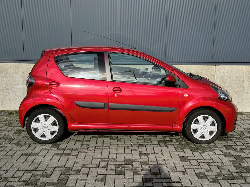 Toyota Aygo 1.0-12V Comfort Navigator Automaat Airco Navigatie 5 DRS APK nieuw