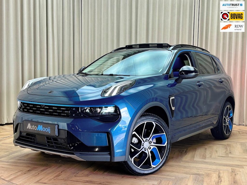 Lynk & Co 01 1.5 Plug-in Hybrid 261 PK | Zwarte Hemel | Pano | 360° Camera | 12 mnd BOVAG