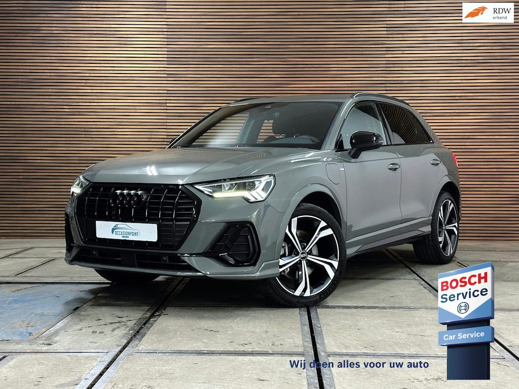 Audi Q3 45 TFSI e S-line Black edition | Chronos Grey | Audi-Sport 20 Inch| Full LED| ACC| Virtual| Camera | Ambient+| MMI+ |