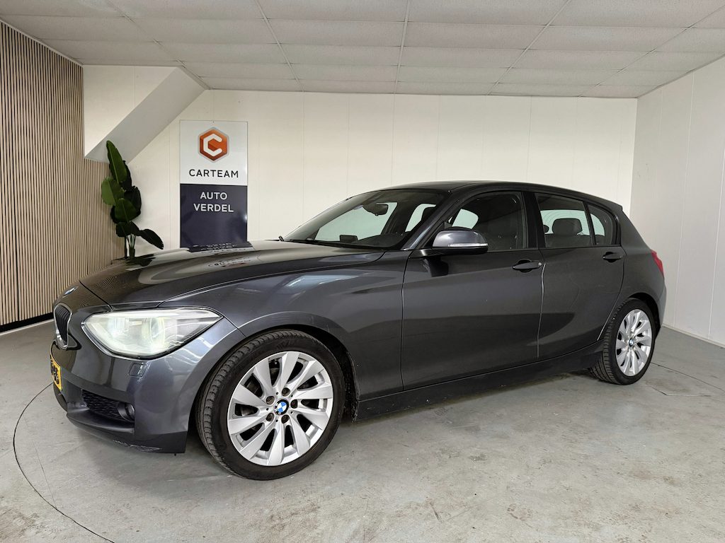 BMW 1-Serie 116i EDE Upgrade Edition Airco, Navigatie, Leder interieur, LMV