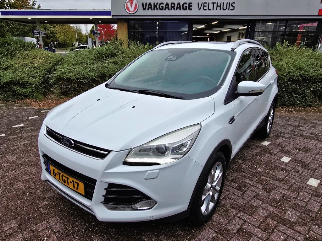 Ford Kuga 1.6 TITANIUM Panoramadak