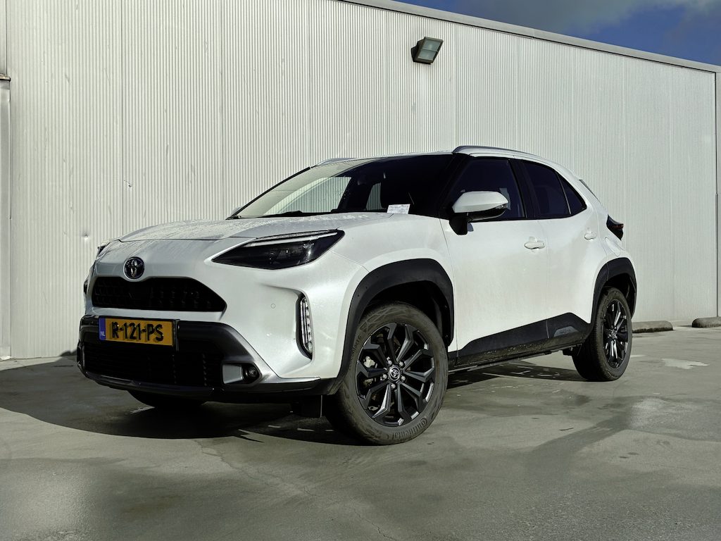 Toyota Yaris Cross 1.5 Hybrid Explore Automaat | Parkeersensoren voor en achter | Cruise control adaptief | Stoelverwarming |