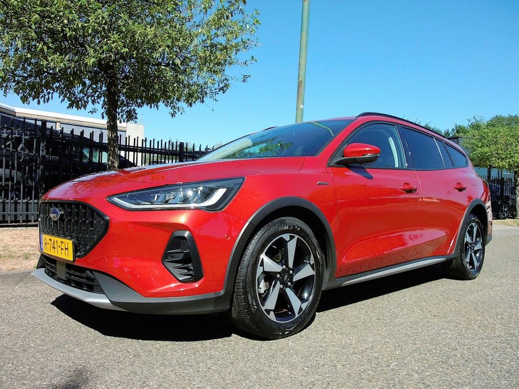 Ford Focus Wagon 1.0 EcoBoost Hybrid Active X