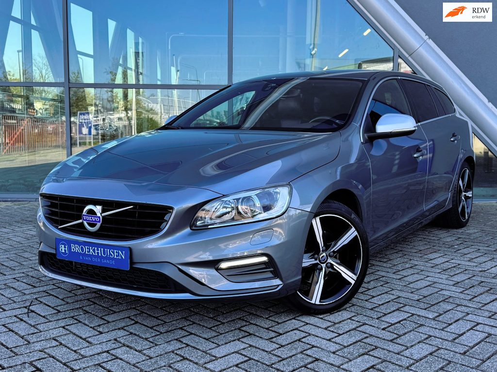Volvo V60 2.0 T4 R-Design Business Sport 190pk Camera / Trekhaak / Stoelverwarming