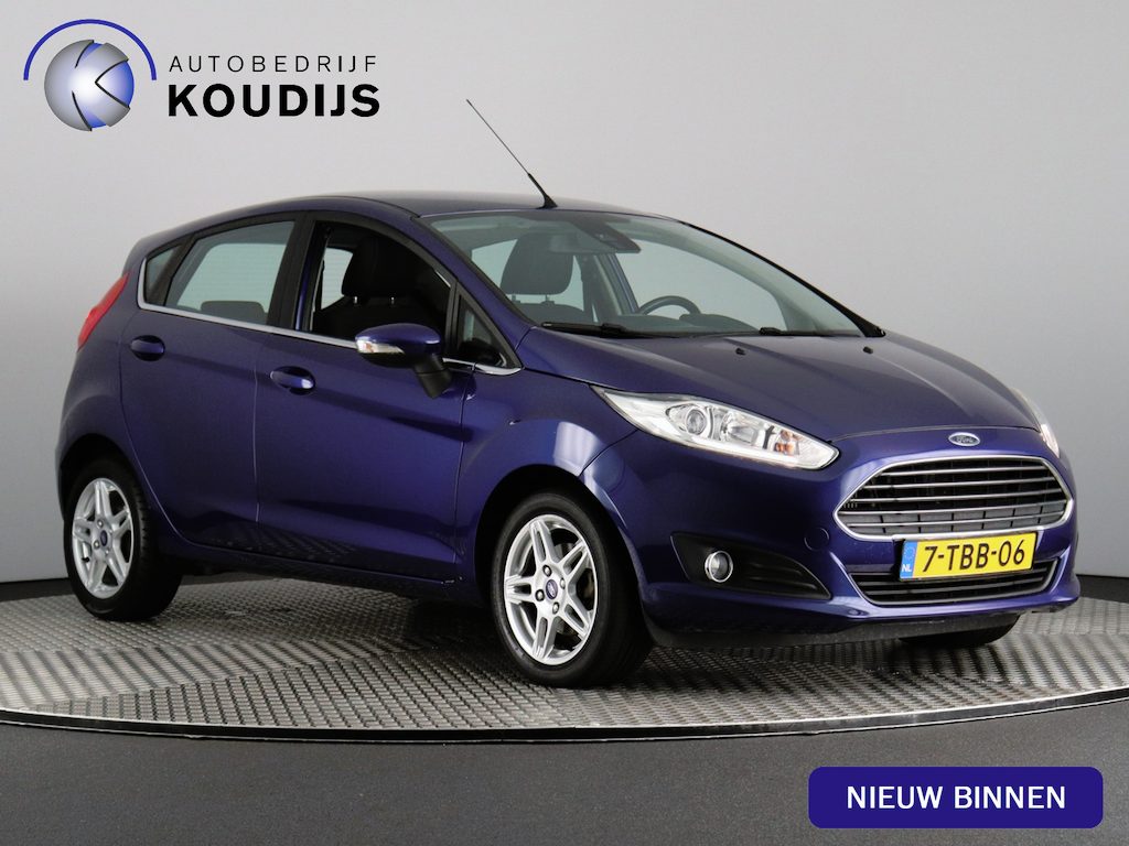 Ford Fiesta 1.0 EcoBoost Titanium nieuwe distributie! (NL-Auto / PDC / Navi / Cruise / Bluetooth)