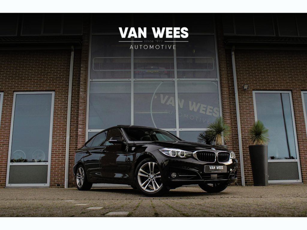 BMW 3-Serie Gran Turismo 320i Executive Edition | Sport Line | Panoramadak | Cruise control adaptief | M-sportstuur | Stoelverwarming | Sportstoelen | Navigatie Professional | PDC