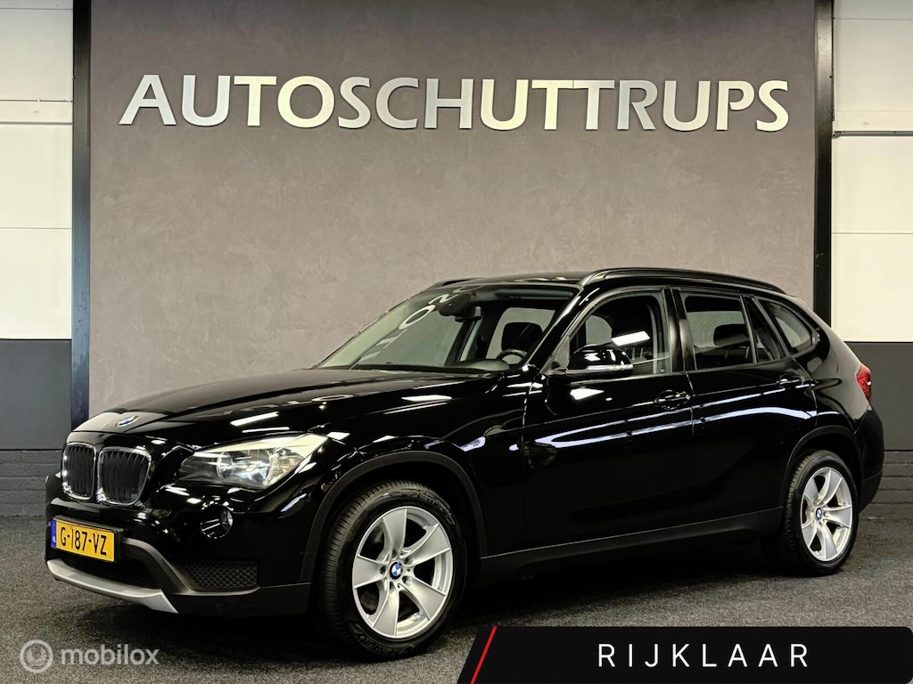BMW X1 sDrive18i AUTOMAAT / CLIMA / CRUISE / STOELVERW. / TR.HAAK / RIJKLAAR / NIEUWE APK