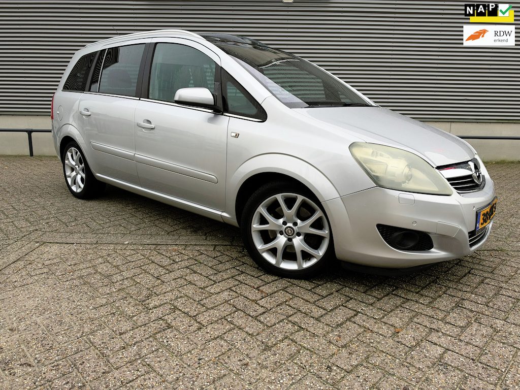 Opel Zafira 2.2 Executive