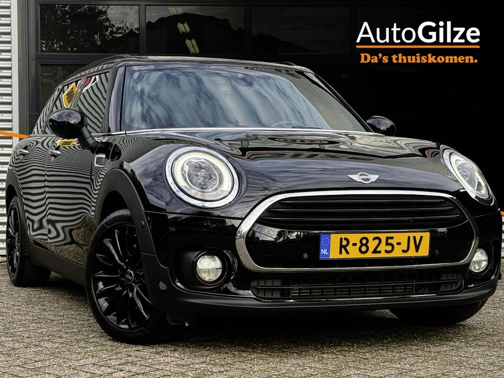 MINI Clubman 1.5 Cooper Chili Serious Business l Pano l Navi l Stoelverwarming l PDC