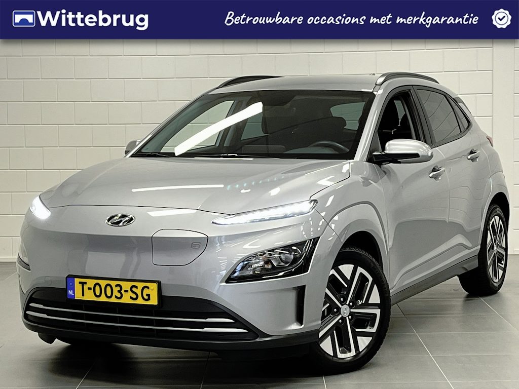 Hyundai Kona Electric EV Pure 64 kWh APPLE / ANDROID NAVIGATIE | PARKEERCAMERA | LONG RANGE