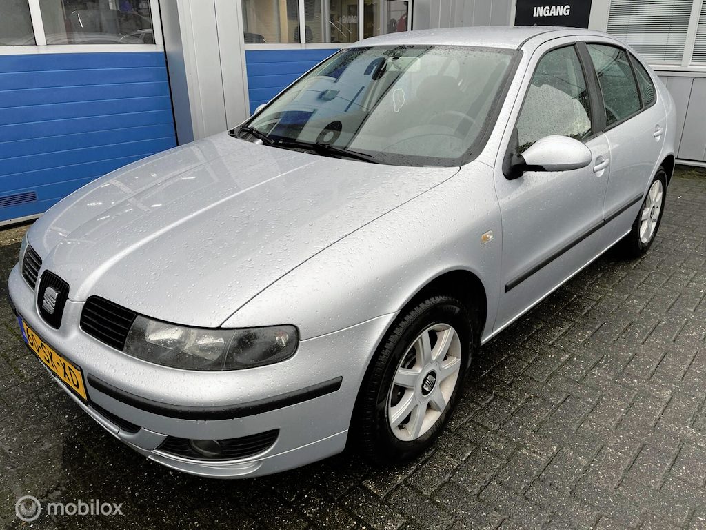 SEAT Leon 1.6 Businessline 2005 -Airco/Cruise/15''/Radio