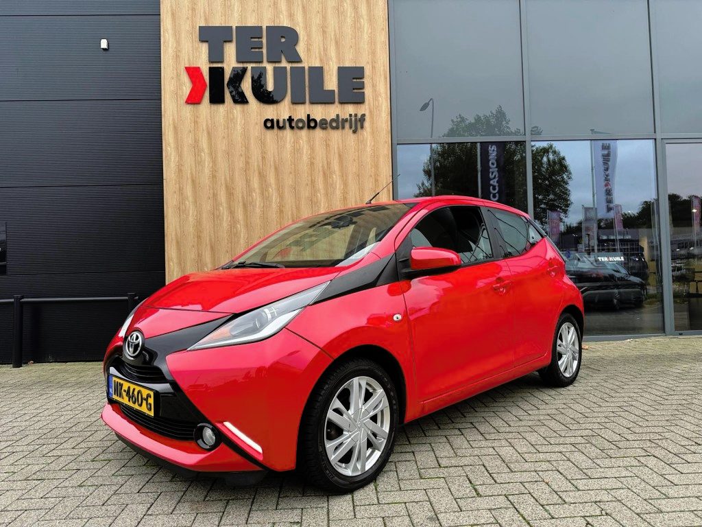Toyota Aygo 1.0 VVT-i x-play touch / camera / automaat