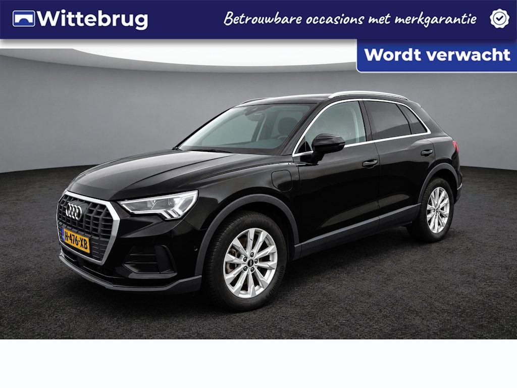 Audi Q3 45 TFSI e edition / Navigatie / App connect / Camera / Parkeersensoren V+A / Elektrische klep /