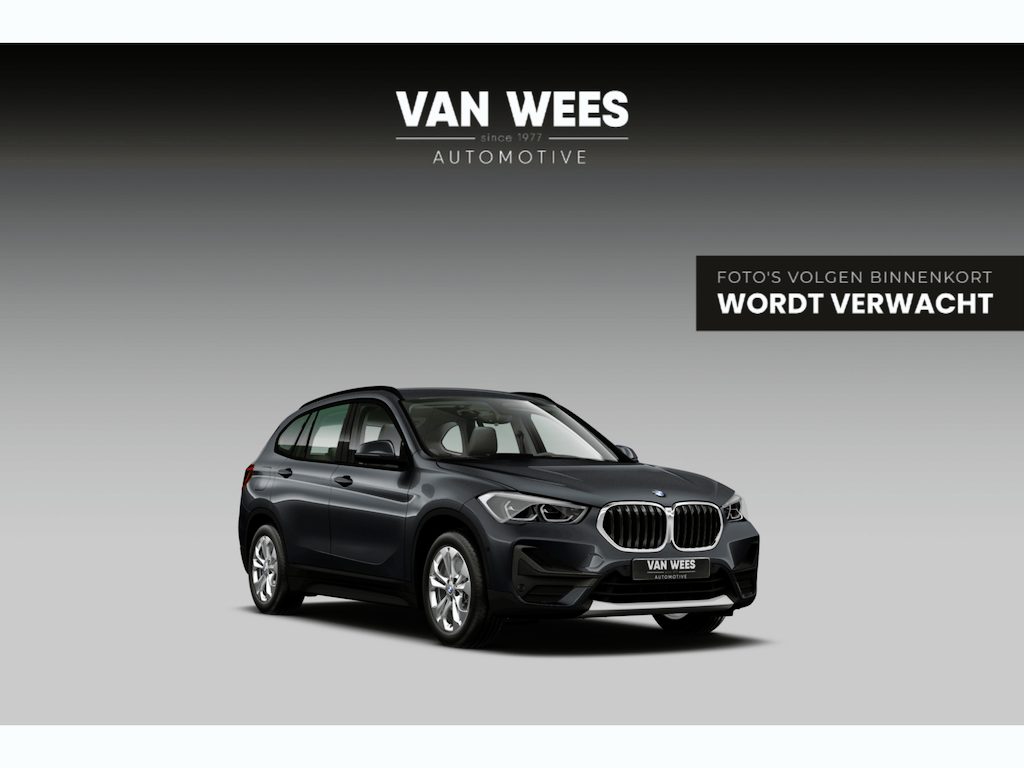 BMW X1 xDrive25e Business Edition Plus | 1e eigenaar | Stuurverwarming | Head-up | LED adaptief | Park Assistant | Camera | Sportstoelen | DAB | Stoelverwarming | Navigatie Plus