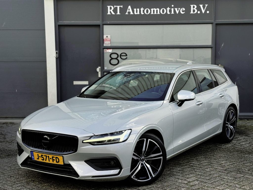 Volvo V60 2.0 B3 Business Pro Leder / H&K / Trekhaak