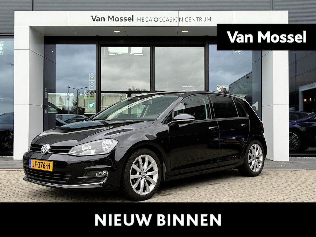 Volkswagen Golf 1.2 TSI Business Edition Connected | CAMERA | TREKHAAK | CLIMATE CONTROL | CRUISE CONTROL | STOELVERWARMING | NAVIGATIE | PARKEERSENSOREN V+A | LMV |